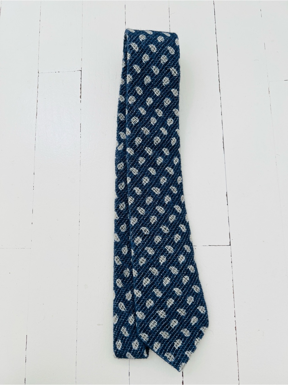 Suitsupply Blue Tie with Ivory Pattern